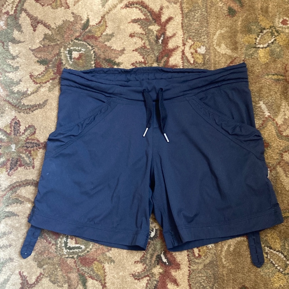 Lululemon Play in the Sun Adjustable Black/Dark Grayish color Shorts. - Picture 2 of 10
